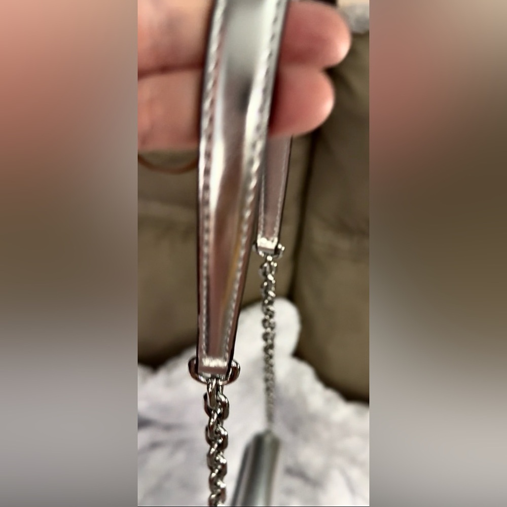 $448 MSRP NWT MK Cece Clutch Crossbody With Detachable Silver Chain Link Strap - Picture 10 of 17